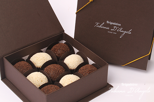 Caixa Com 9 Brigadeiros Brigadeiros Fabiana Dangelo